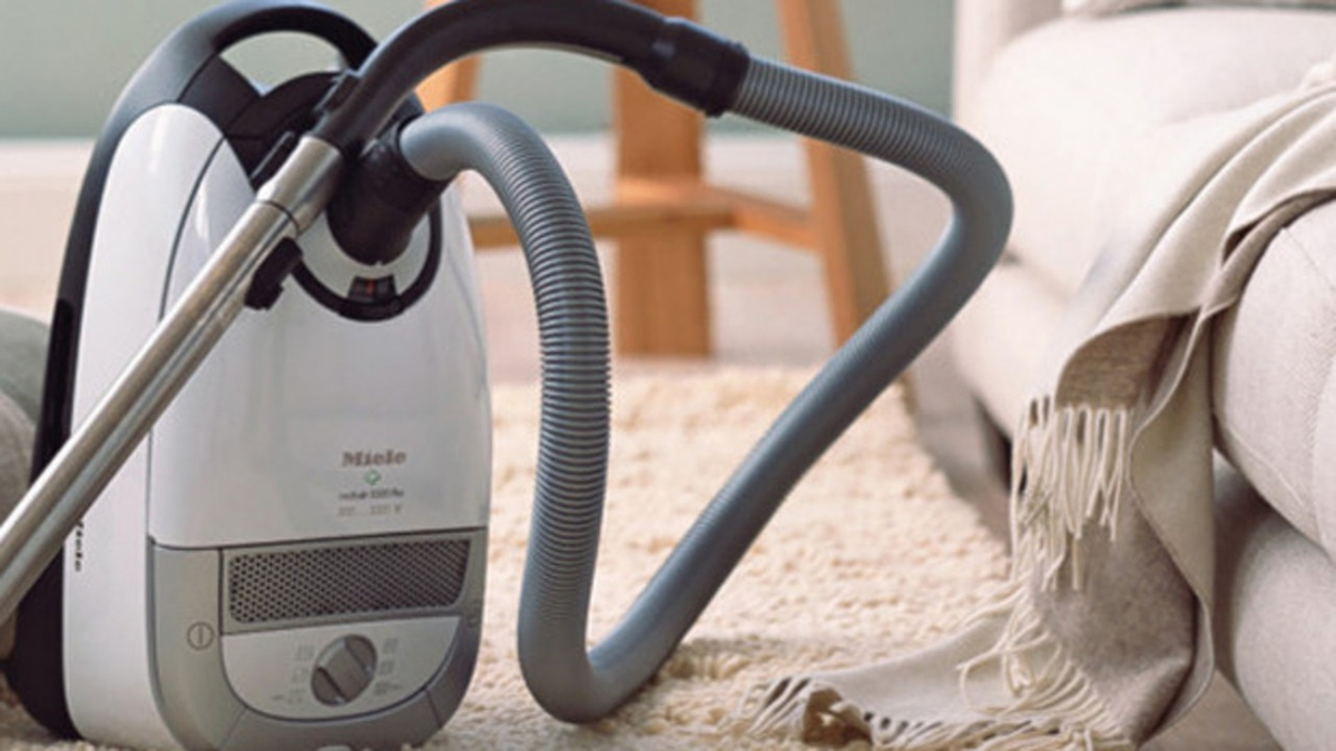 fist vacuum cleaner